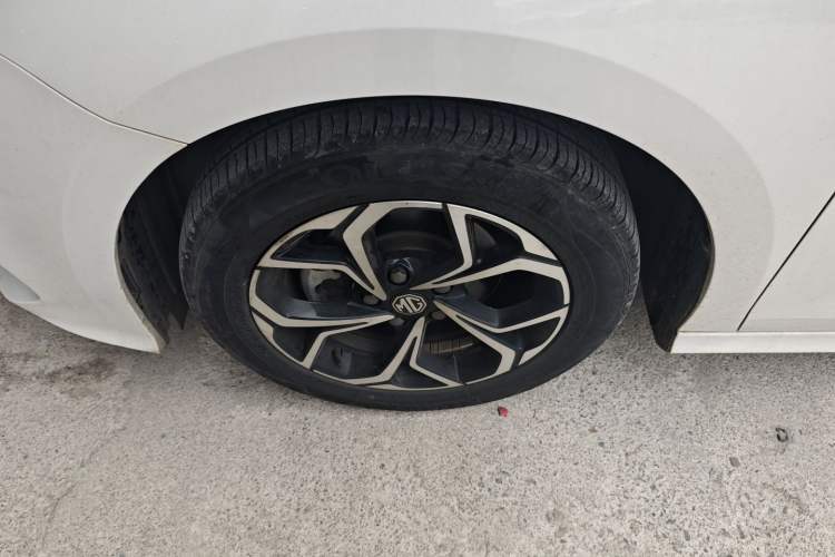 Used MG 5 2021 Revised Version 180 DVVT CVT Youth Luxury Edition
