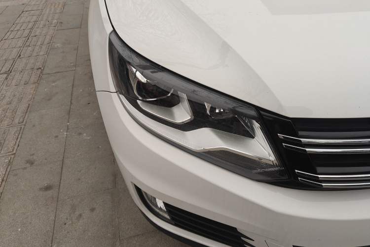 Used Volkswagen Tiguan L 2017 300TSI Automatic Two-Wheel Drive Silk Road Luxury Edition