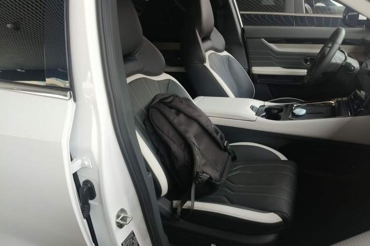 Used JETOUR Shanhai L6 2024 1.5TD DHT ULTRA Right Front Seat