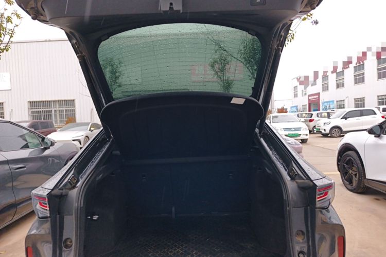 Used Volkswagen ID.UNYX 2024 Revised Pro Long-Range Version Trunk