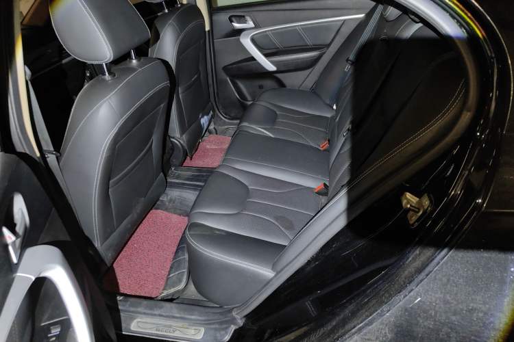 Used Geely Auto Emgrand 2017 Sedan Million Edition 1.5L CVT Upward Version
