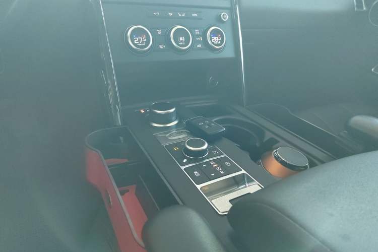 Used Land Rover Discovery 2020 3.0 SC V6 SE