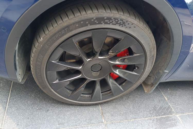 Used Tesla Model Y 2022 Rear-Wheel-Drive Version