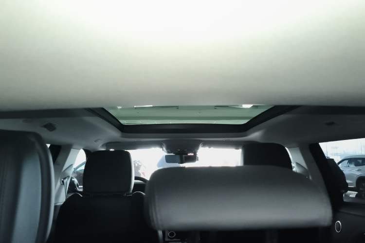 Used Land Rover Range Rover Evoque 2022 Aurora L 249 PS R-Dynamic Luxury Edition
