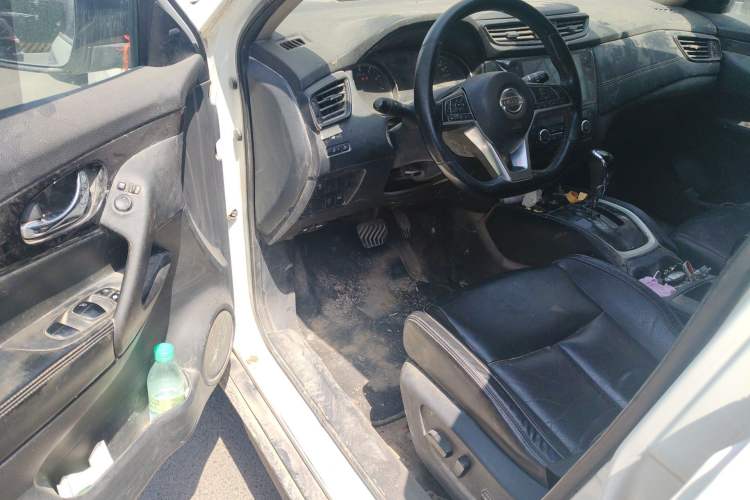 Used Nissan X-Trail 2019 2.0L CVT Smart Connect Comfort Edition 2WD
