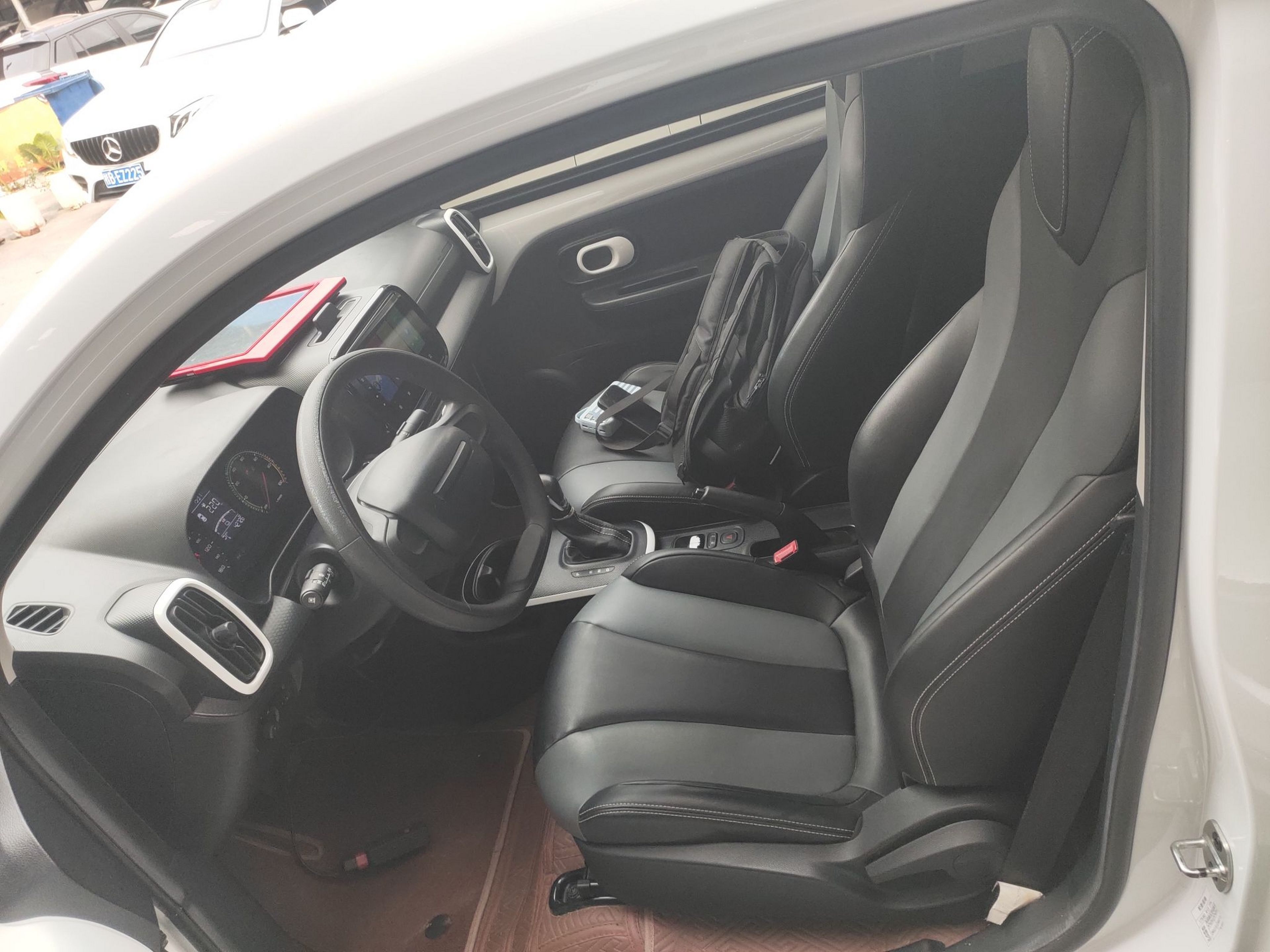 Interior delantero