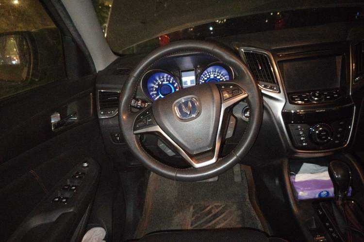 Used CHANGAN CS75 2016 1.8T Automatic Elite Model China IV Standard Steering Wheel