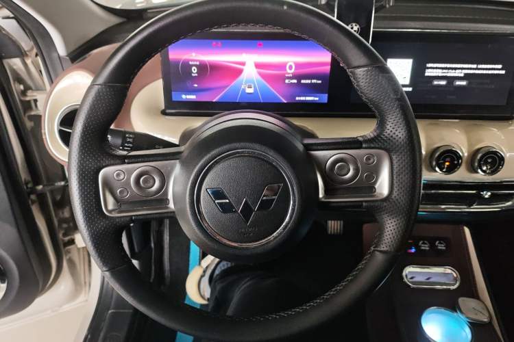 Used Wuling Bingo 2023 410 km Lingxi Deluxe Edition