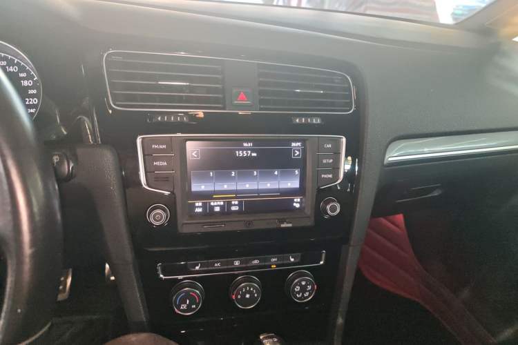 Used Volkswagen Golf 2016 1.4TSI Automatic R-Line