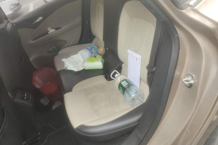 Used Buick Verano 2018 Sedan 15S Automatic Leading Model Left Rear Seat