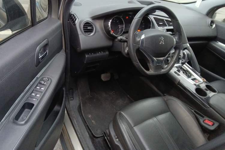 Used Peugeot 3008 2015 2.0L Automatic Trend Edition