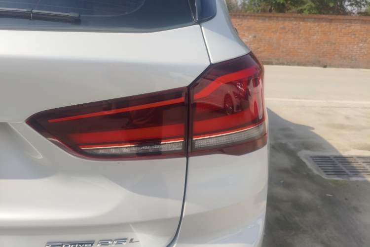 Used BMW X1 2021 sDrive20Li Fashion Model Right Rear Taillight