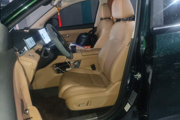 Used Landian E5 PLUS 2025 165 km Long-Range Travel & Comfort Edition 7 Seats
