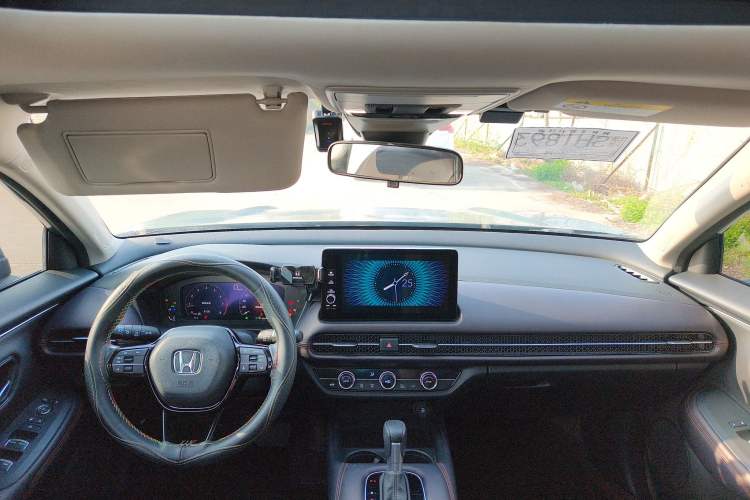 Used Honda ZR-V 2022 1.5T CVT Luxury Edition Center Console