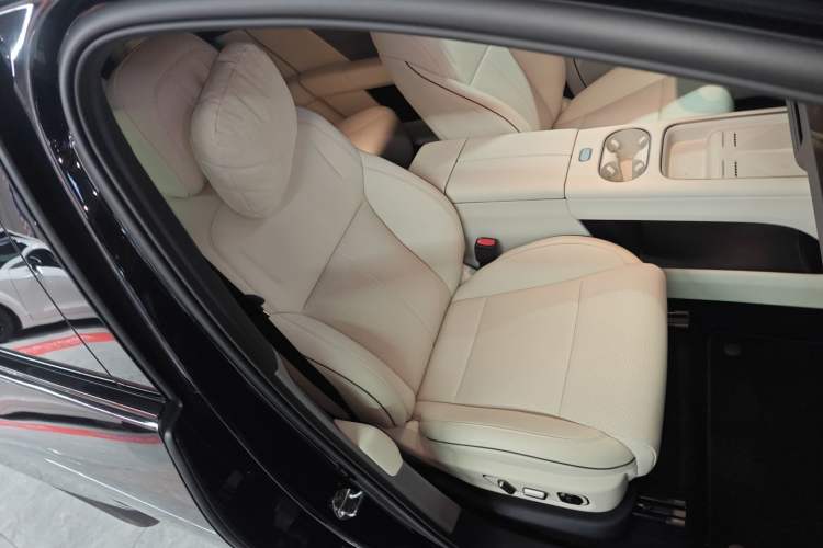 Used Li Auto Li Auto i6 2025 Model Two-Wheel-Drive Standard Type