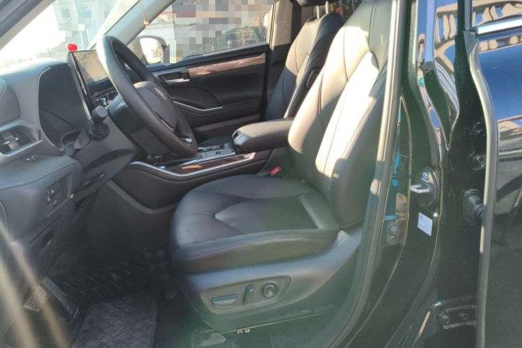 Used Toyota Highlander 2024 2.5L Smart Electric Hybrid Dual-Engine Four-Wheel Drive Prestige Version – 7 Seats