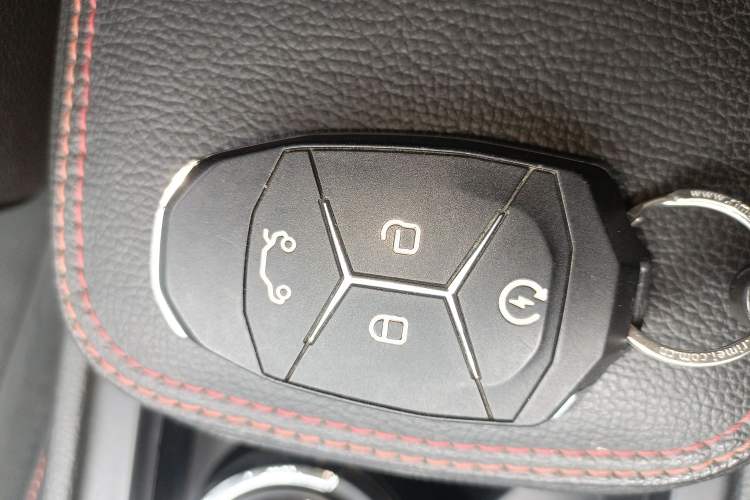 Used Lynk & Co 02 2018 1.5T DCT Two-Wheel Drive Pro Version China V Emission Standard