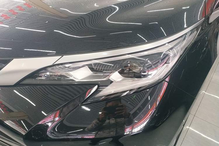 Used Toyota Sienna 2024 2.5L Hybrid Prestige Deluxe Edition