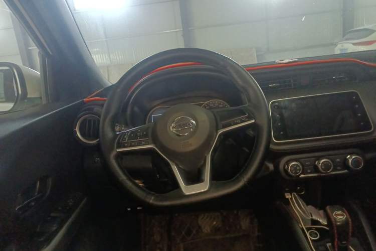 Used Nissan Kicks 2019 1.5L CVT Smart Connect Luxury Edition
