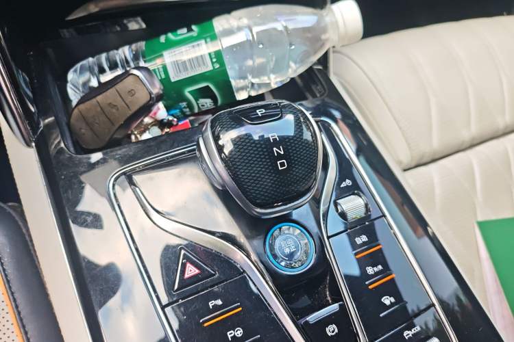 Used BYD Tang New Energy 2022 EV 635 km All-Wheel-Drive Flagship Model Gear Lever