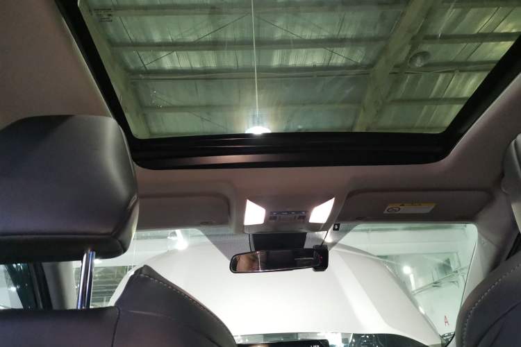 Used Toyota Wildlander 2023 Dual-Motor 2.5L E-CVT Two-Wheel Drive Luxury PLUS Edition