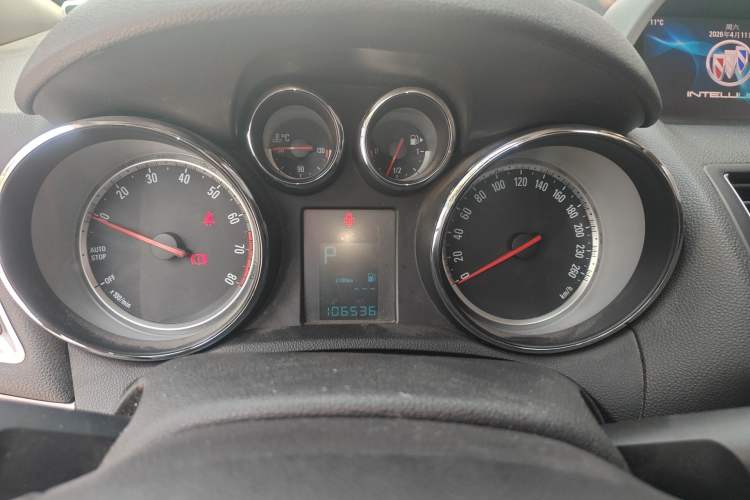 Used Buick Encore 2015 1.4T Automatic Two-Wheel Drive Urban Leading Model Instrument Cluster