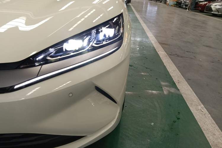 Used BYD Qin L 2025 EV 545KM Beyond Version
