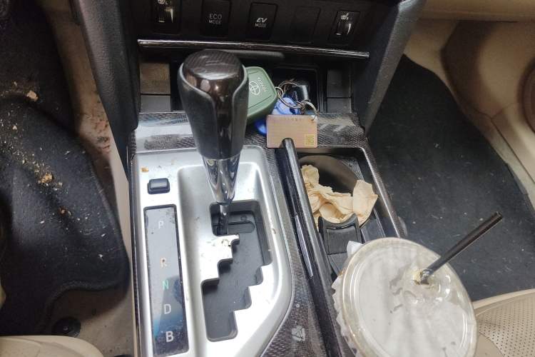 Used Toyota Camry 2012 Luxurious Edition 2.5HG Zunrui
