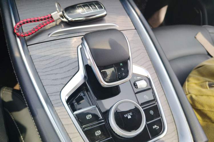 Used Chery Tiggo 8 PRO 2022 290T Two-Wheel Drive Sky Dome Edition 5 Seats Gear Lever