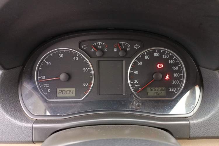 Used Volkswagen Polo 2009 Jingqu 1.4L Manual - Elegant Edition