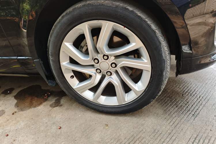 Used Land Rover Range Sport 2018 3.0 SC V6 HSE DYNAMIC Right Front Wheel Hub