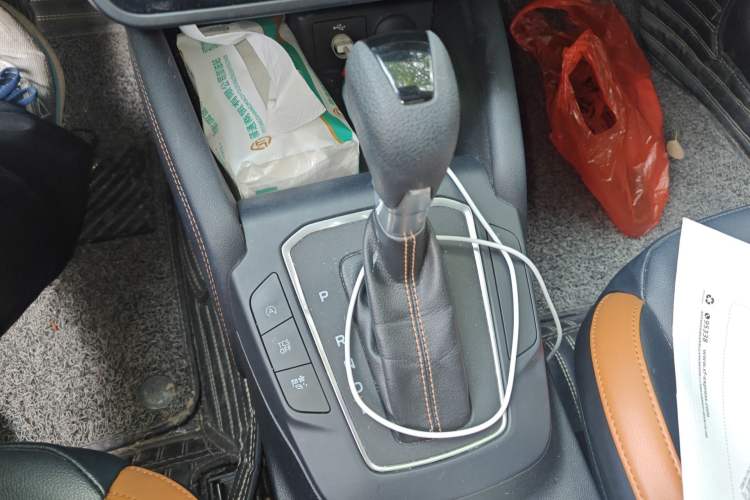 Used Ford Focus 2022 Sedan EcoBoost 180 Automatic Performance Edition Gear Lever