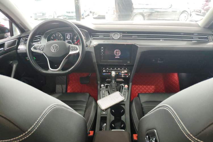 Used Volkswagen Magotan 2020 330TSI DSG Leading Model Center Console