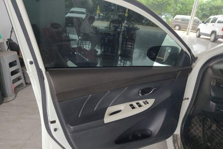 Used Toyota YARiS L Zhi Xuan 2015 1.5G Manual Xuan Dong Sunroof Special Edition