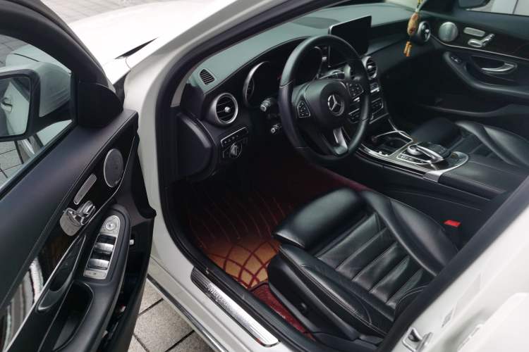 Used Mercedes-Benz C-Class New Energy 2016 C 350 eL Driver Seat