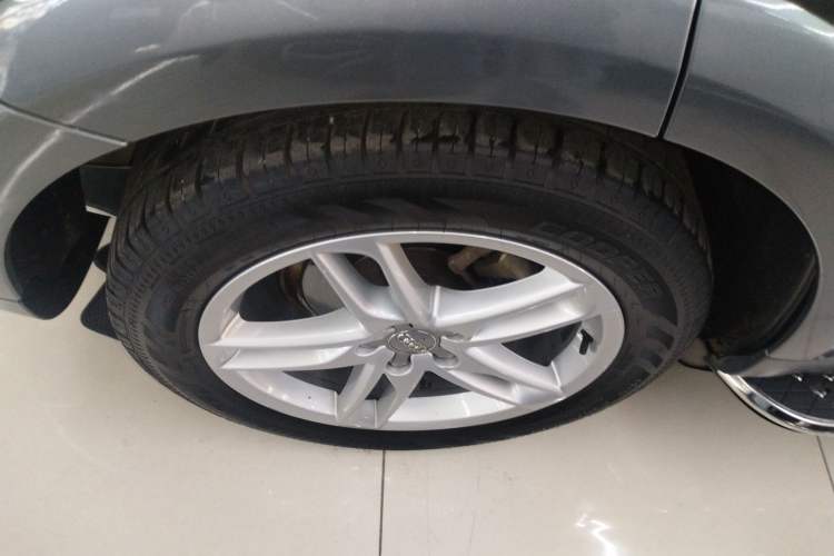 Used Audi Q5 2017 Plus 40 TFSI Technology Model
