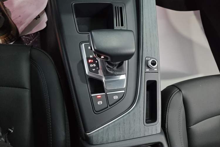 Used Audi A4L 2022 40 TFSI Luxury Prestige Edition