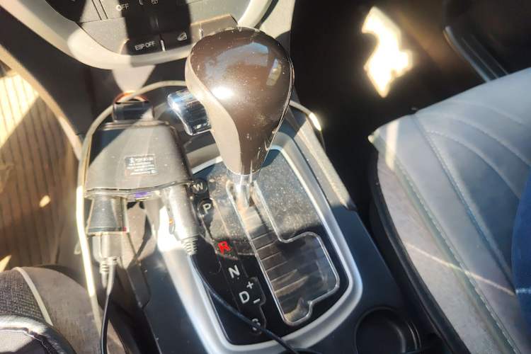 Used GAC Trumpchi GS5 2013 1.8T Automatic Two-Wheel Drive Elite Edition Gear Lever