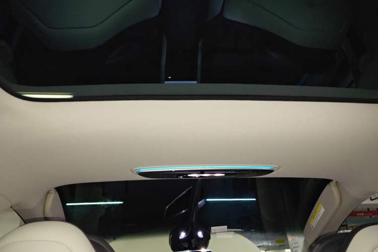 Used IM LS7 2023 77 kWh Urban Fit Rear-Wheel Drive