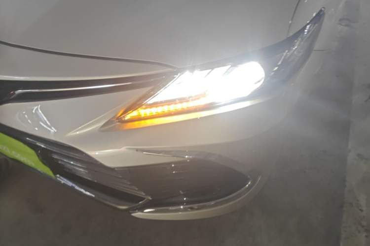Used Toyota Camry 2021 2.5G Luxury Edition
