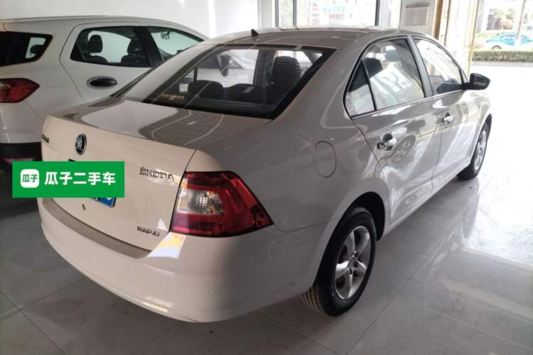 Used Skoda Rapid 2013 1.4L Manual Enjoyment Model
