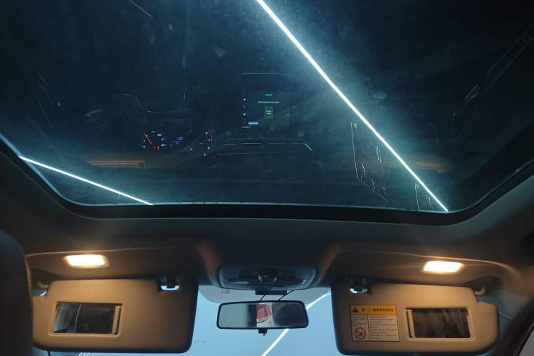 Used Roewe RX3 2018 1.6L Manual Internet Smart Edition
