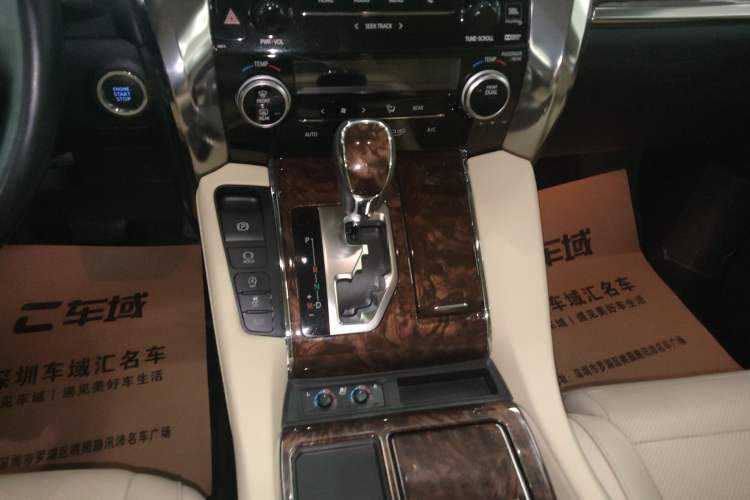 Used Toyota Alphard 2018 Revised Version 3.5L Luxury Edition