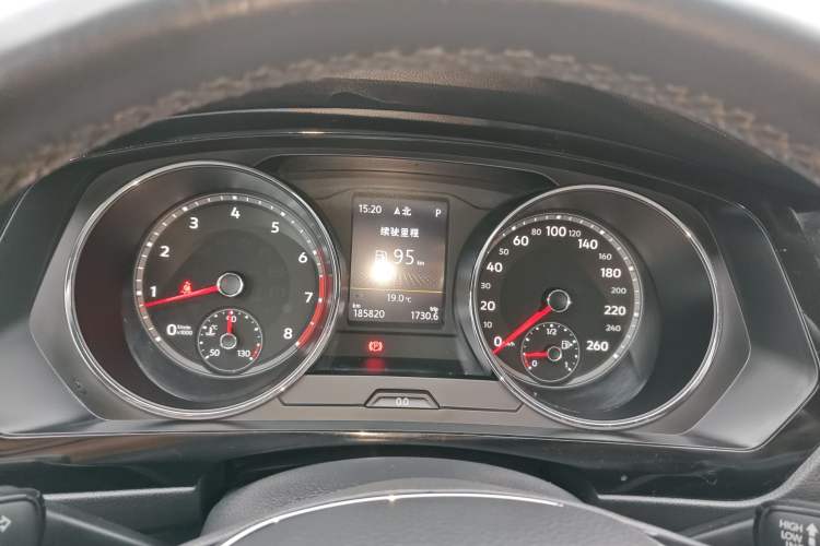 Used Volkswagen Tiguan L 2019 330TSI Automatic Two-Wheel Drive Smart Luxury Version China VI Standard Instrument Cluster