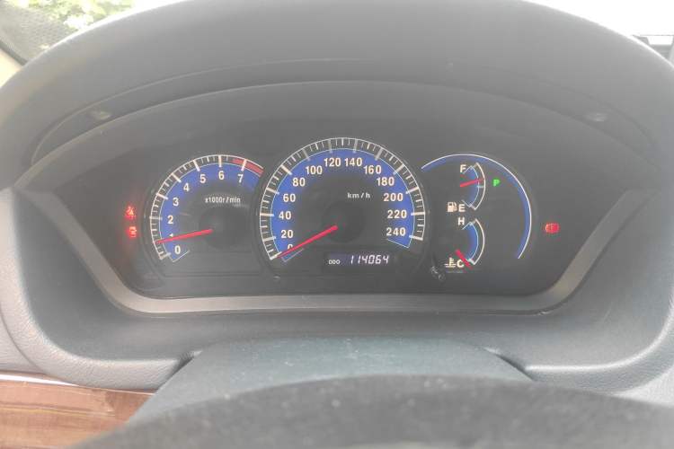 Used Mitsubishi Galant  Instrument Cluster