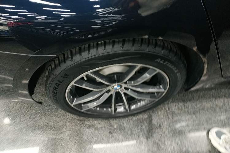 Used BMW 5 Series 2022 525Li M Sport Package Right Rear Wheel Hub