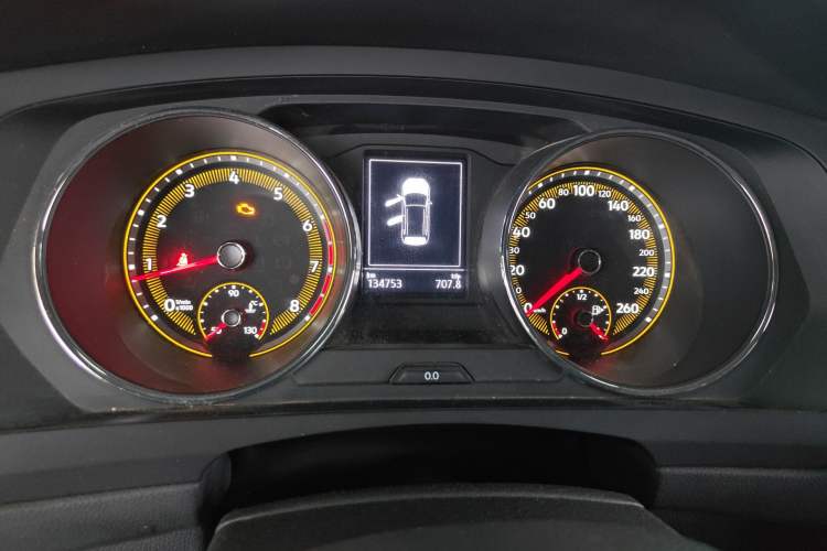 Used Volkswagen Tiguan L 2021 280TSI Automatic Two-Wheel Drive Smart Edition Odometer Close Up