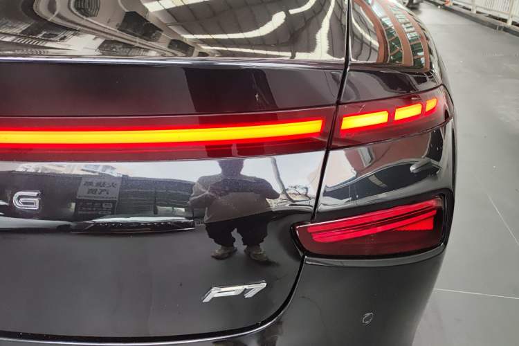 Used XPeng P7 2022 625E Exterior 3