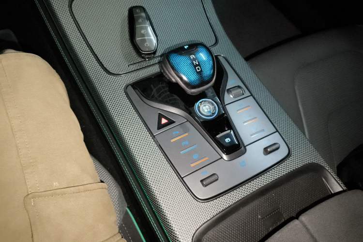 Used BYD Han 2022 EV 610 km All-Wheel-Drive Qianshan Cui Limited Edition
