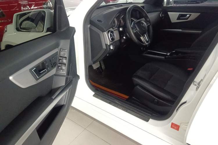 Used Mercedes-Benz GLK-Class 2014 GLK 200 Standard Model Driver Seat